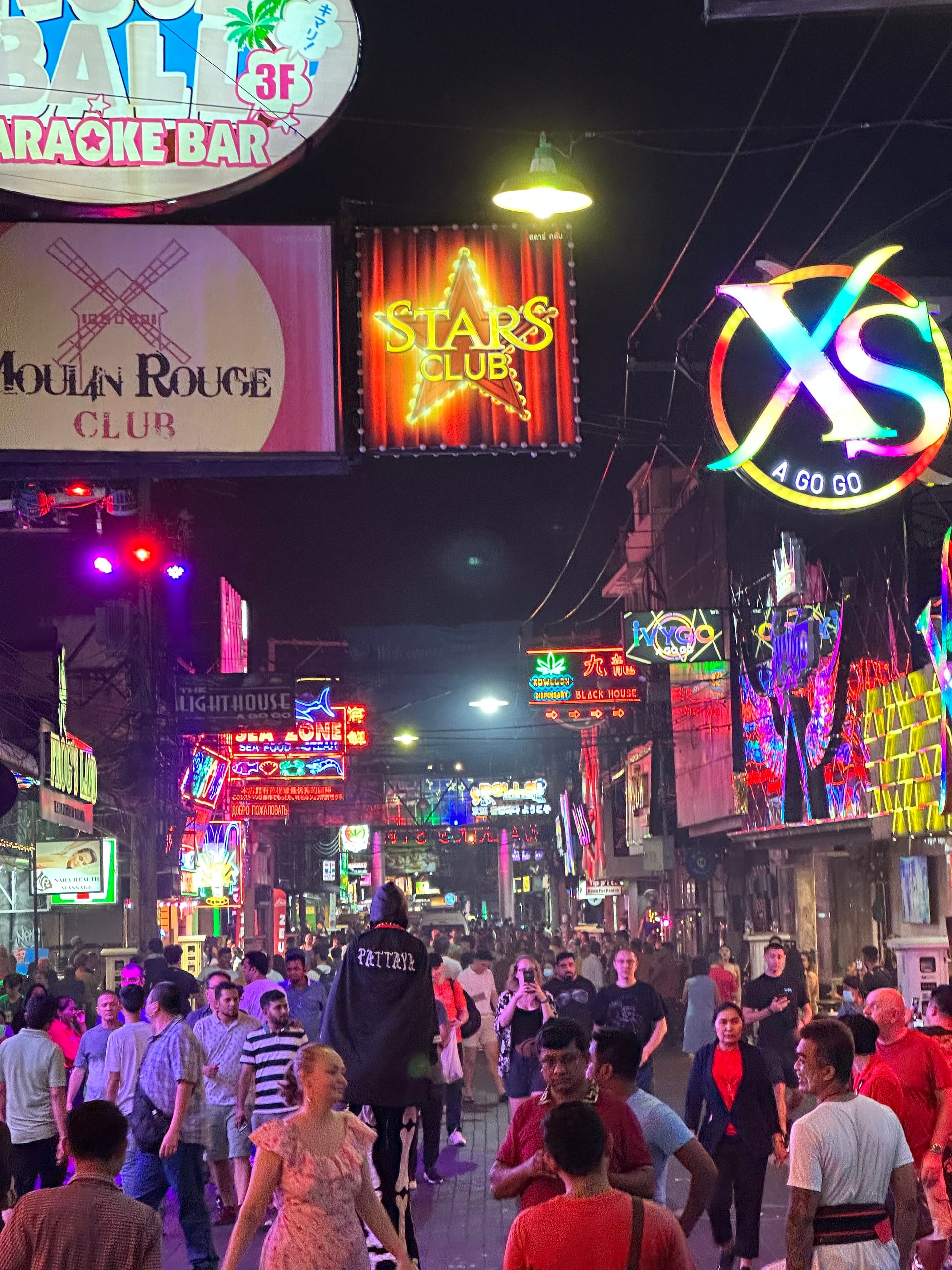 Walking Street Pattaya — Nightlife Guide 2026