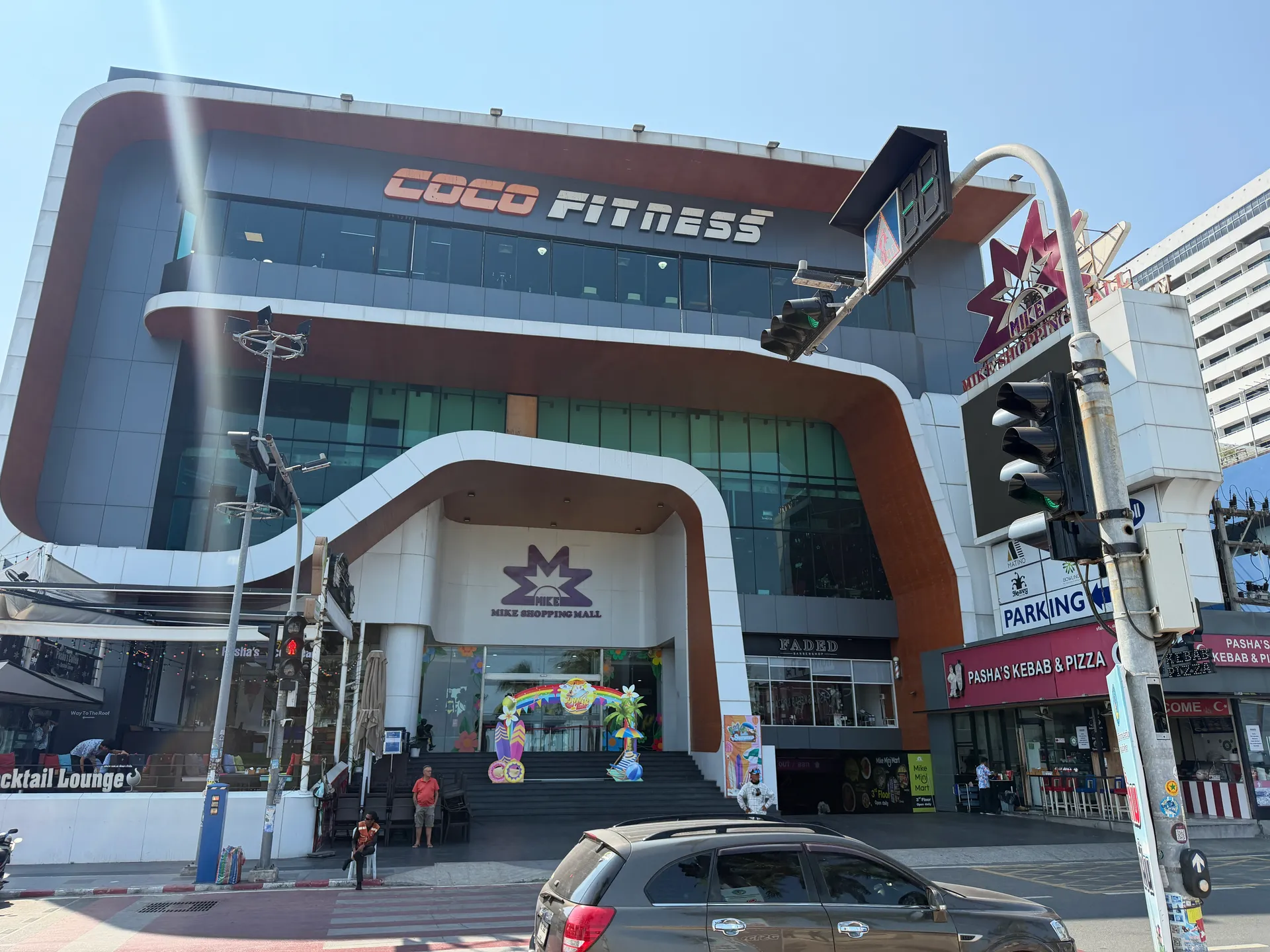 Gyms, Golf & Padel in Pattaya — Sports & Fitness Guide 2026