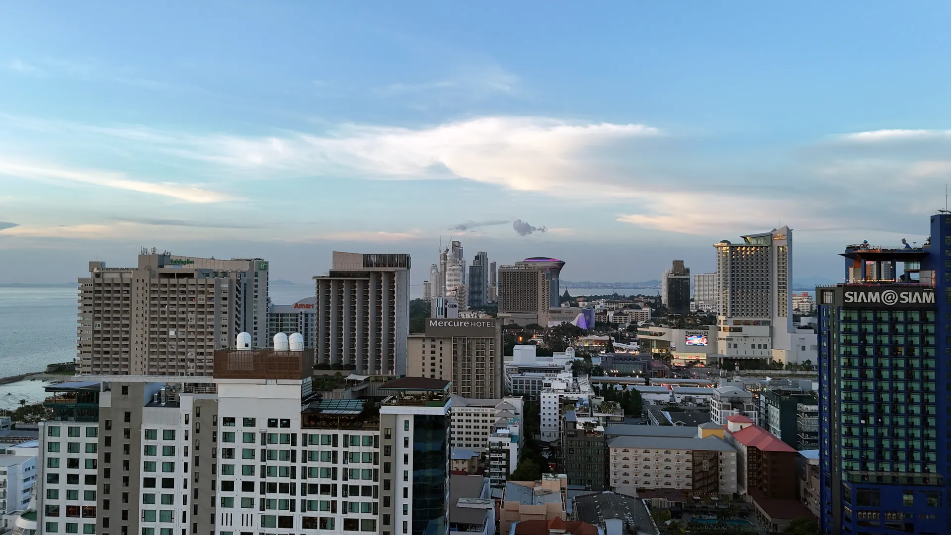 Best Hotels Near Soi 6 Pattaya 2026