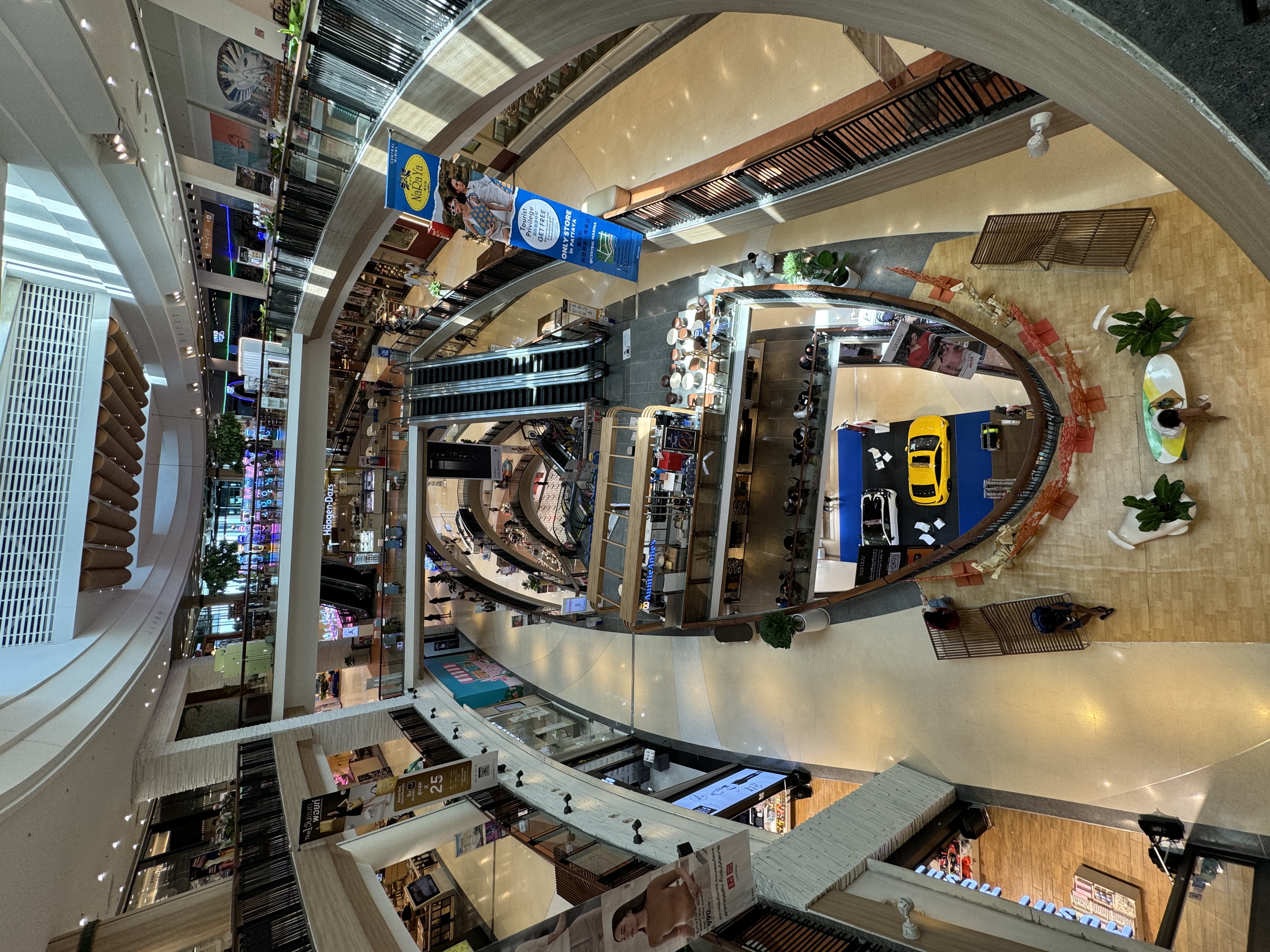 Shopping in Pattaya — Best Malls, Markets & Bargains 2026