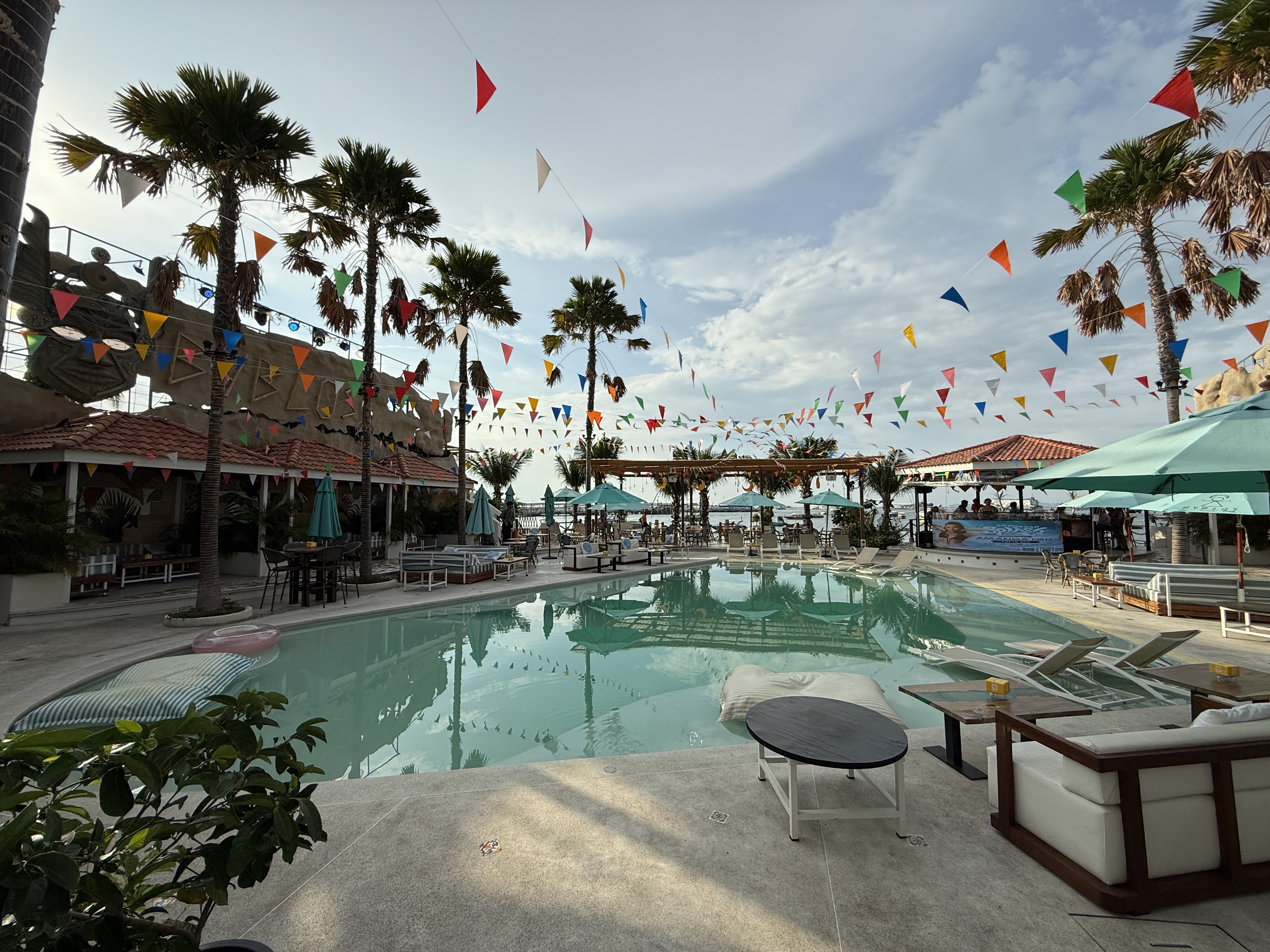 Byblos Beach Bar & Restaurant — Walking Street, Pattaya